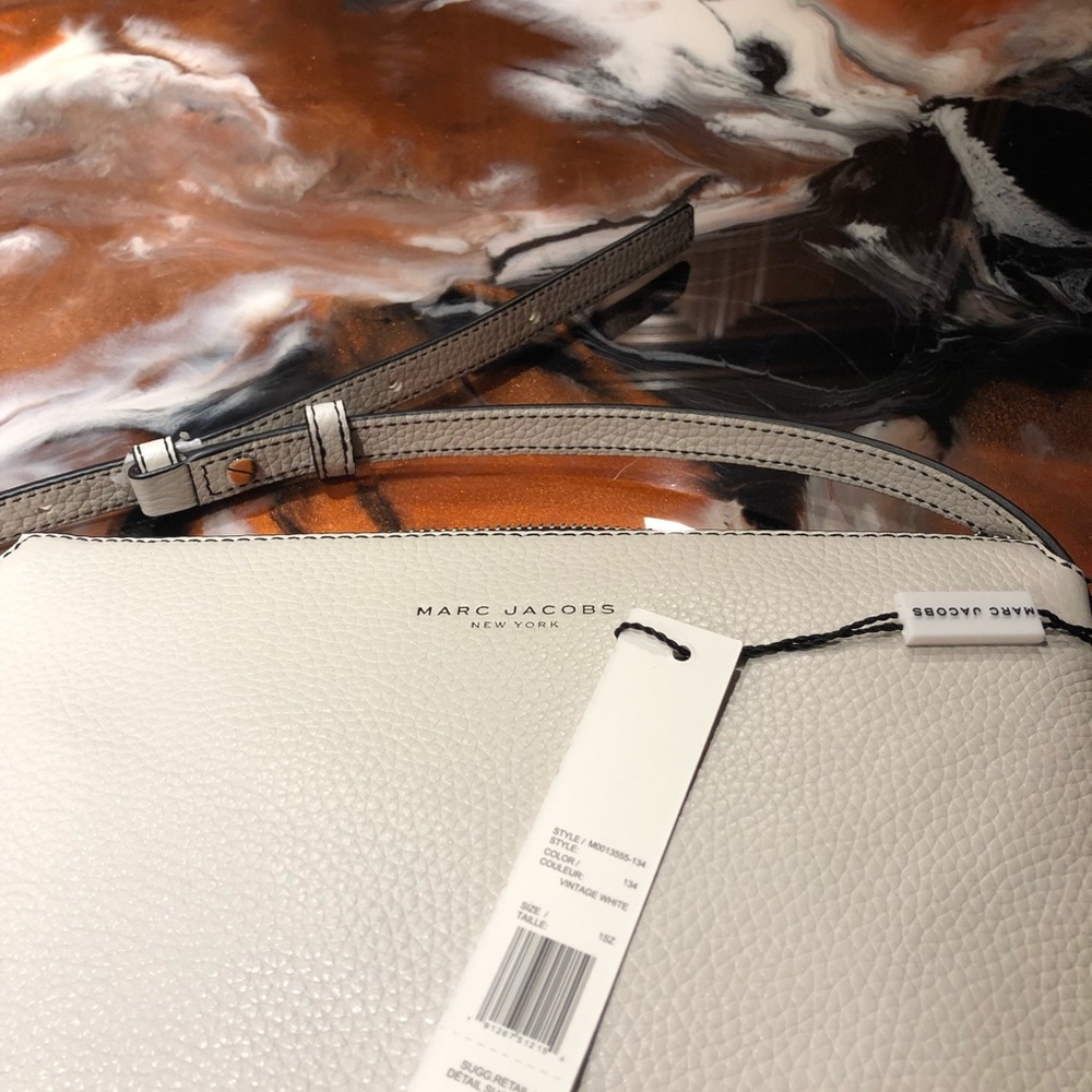 NWT MARC JACOBS CROSSBODY BAG - Picture 2 of 5